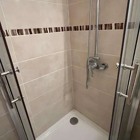 Centre Avec Piscine, Balcon Et Proximité Plage, 2 Personnes - Fr-1-702-3 Apartamento Agde
