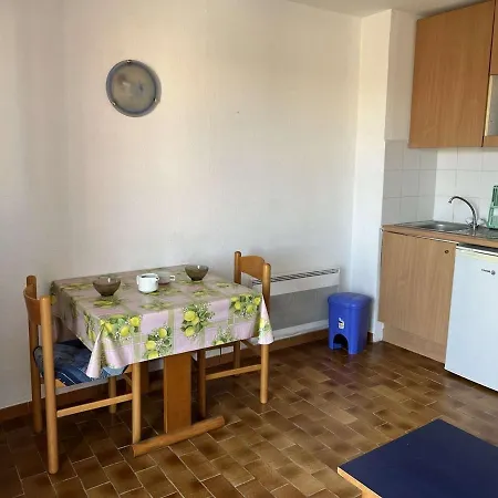 Apartamento Centre Avec Piscine, Balcon Et Proximité Plage, 2 Personnes - Fr-1-702-3