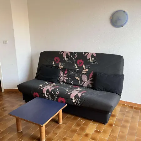 Apartment Centre Avec Piscine, Balcon Et Proximite Plage, 2 Personnes - Fr-1-702-3 *